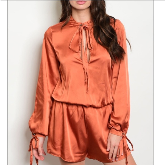 Other - CLEARING OUT MY CLOSET
ROMPER •COLOR- RUST/BURNT ORANGE